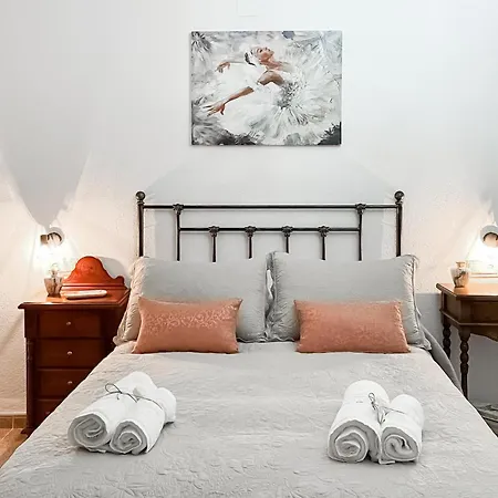 Pet Friendly In Lagunillas Holiday home